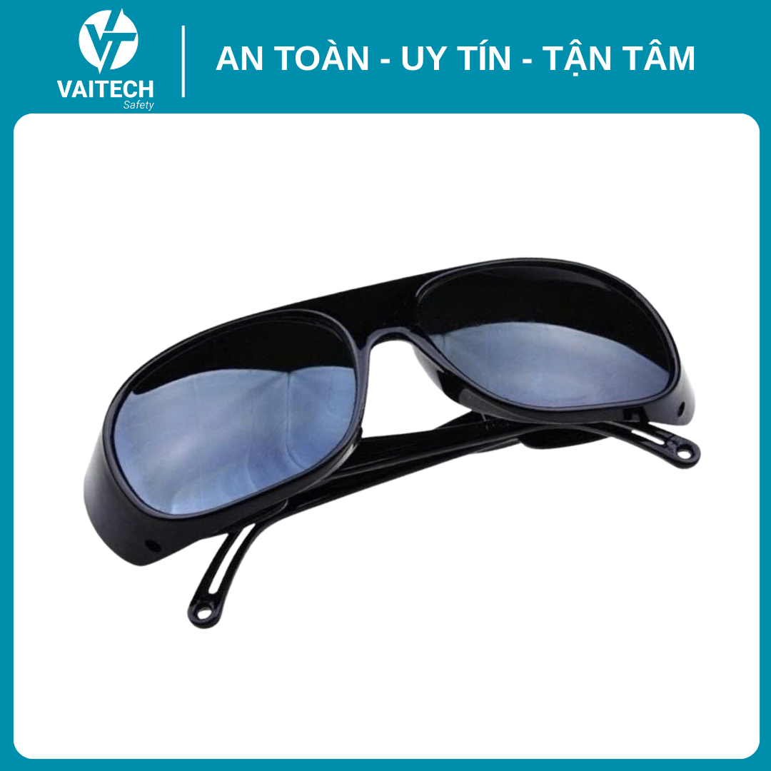 KÍNH BẢO HỘ THỦY TINH ĐEN – CHỐNG NẮNG, CHỐNG BỤI, CHỐNG TIA UV