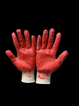 Găng tay sơn đỏ